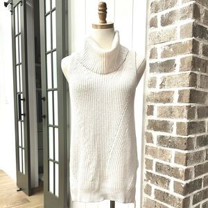 ANTHROPOLOGIE x Angel of the North Cowl Turtleneck Slvls Sweater in Ivory — M